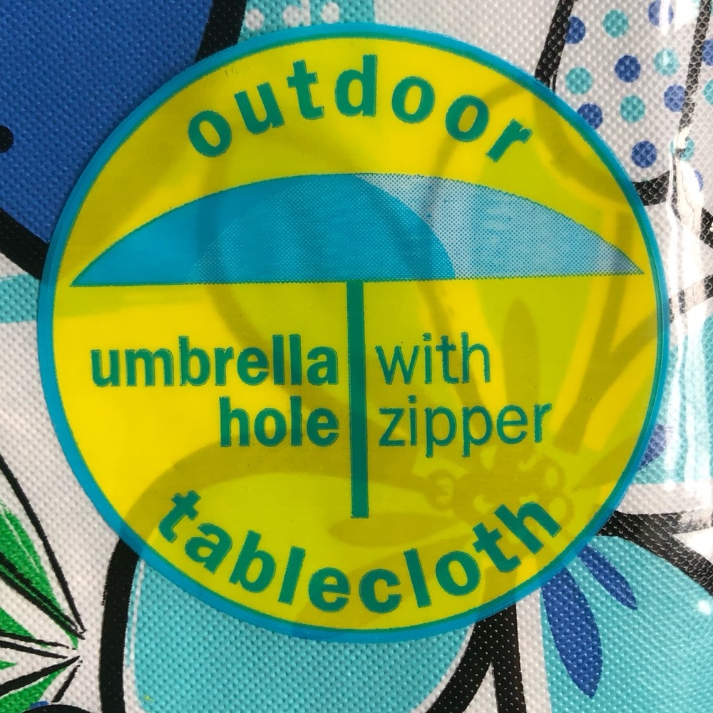 New, in original packaging, set of 3 outdoor vinyl umbrella tablecloths - Picture 2 of 7